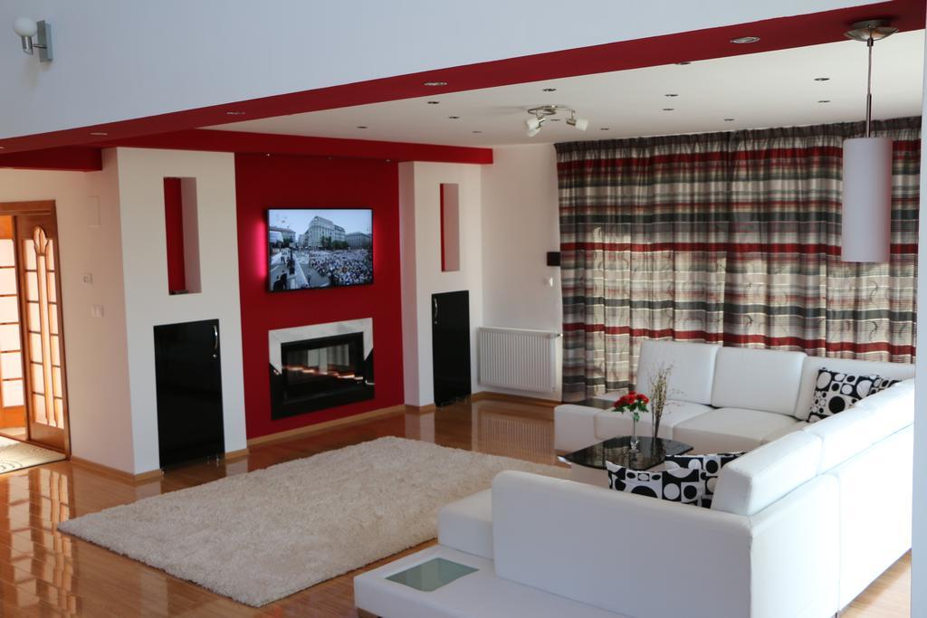 Sanderson Apartments Miercurea Ciuc Oda fotoğraf